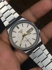 Classic Seiko 5 Light Silver Dial Automatic Watch.