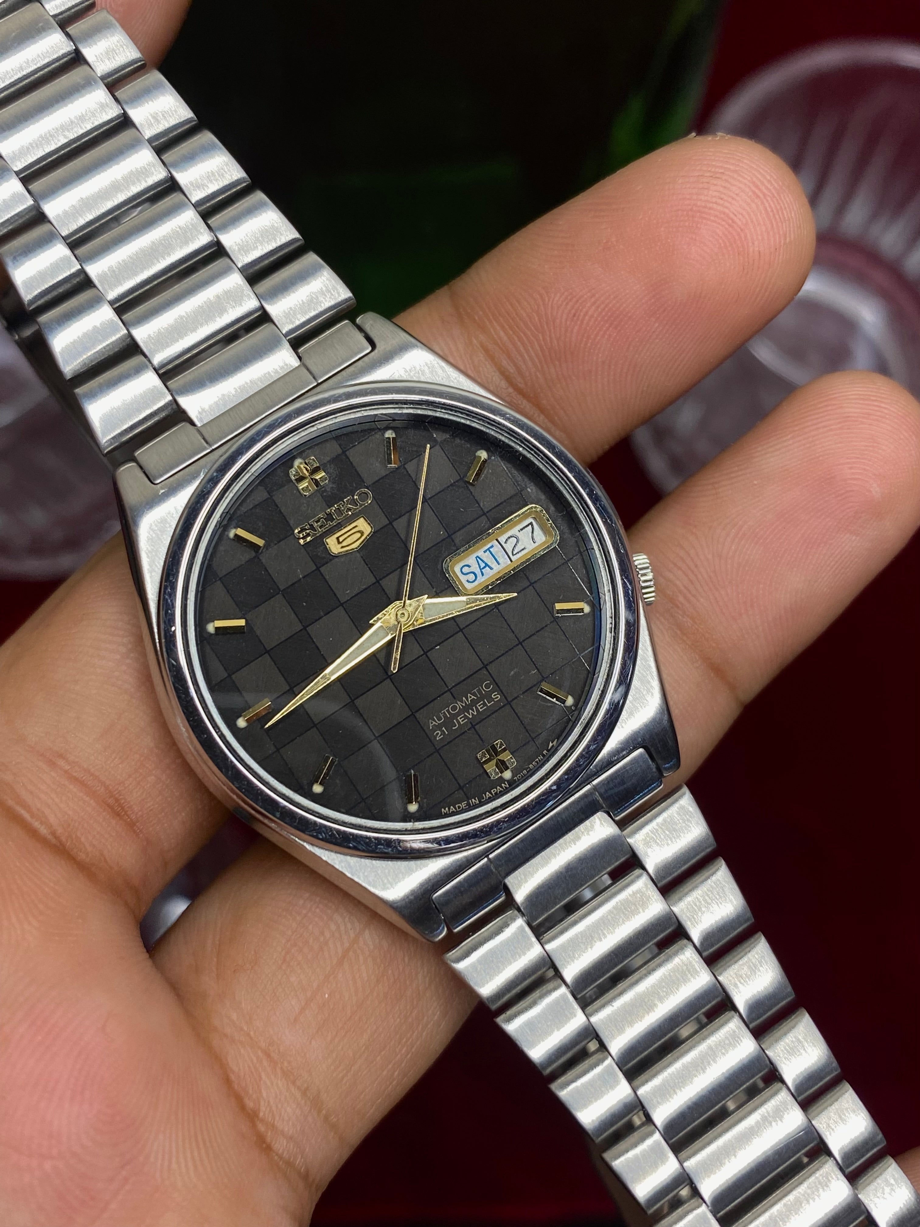 Seiko 5 Automatic — Checkerboard Textured Dial watch | Ref 7019-8180
