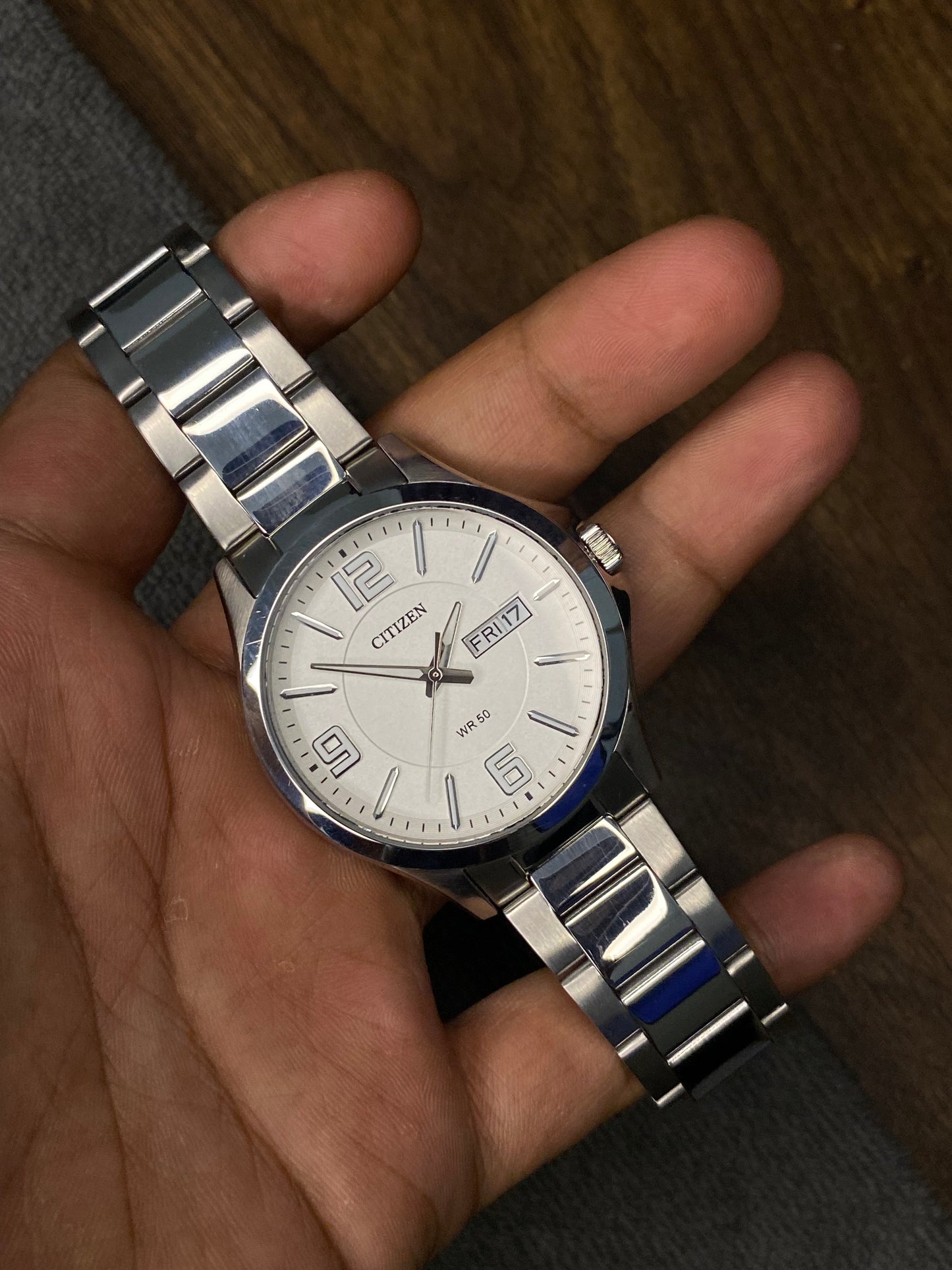 Unique Citizen Quartz BF 2001-55A Silver Dial Watch with 6-9-12 Numeric