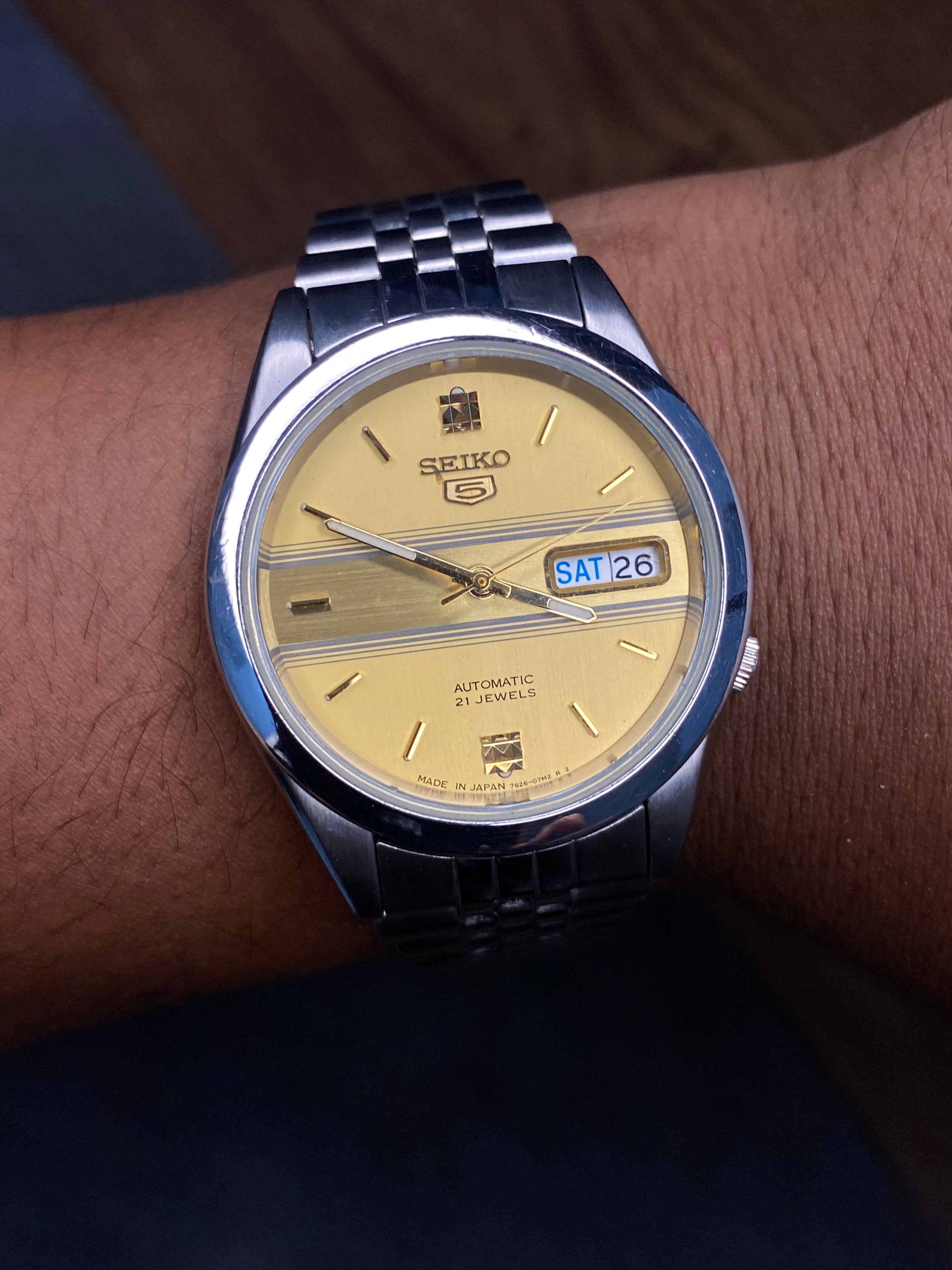 Seiko 5 “Golden Hour” — Champagne Textured Dial | Ref. 7S26 Watch.