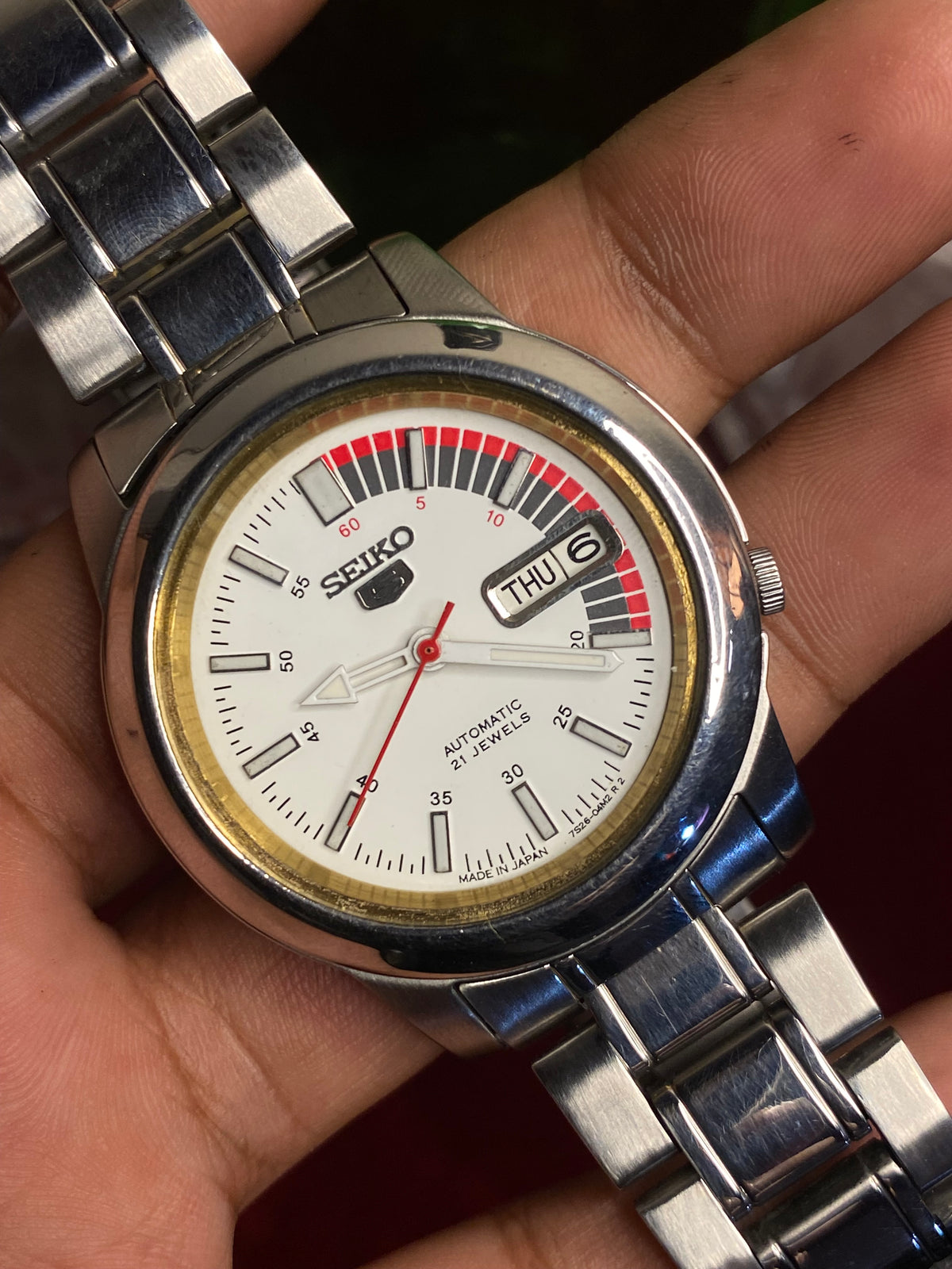 Seiko 5 SNKK25K1 “Speed Racer” Automatic — White Dial with Exhibition Back | Ref 7S26-02N0.