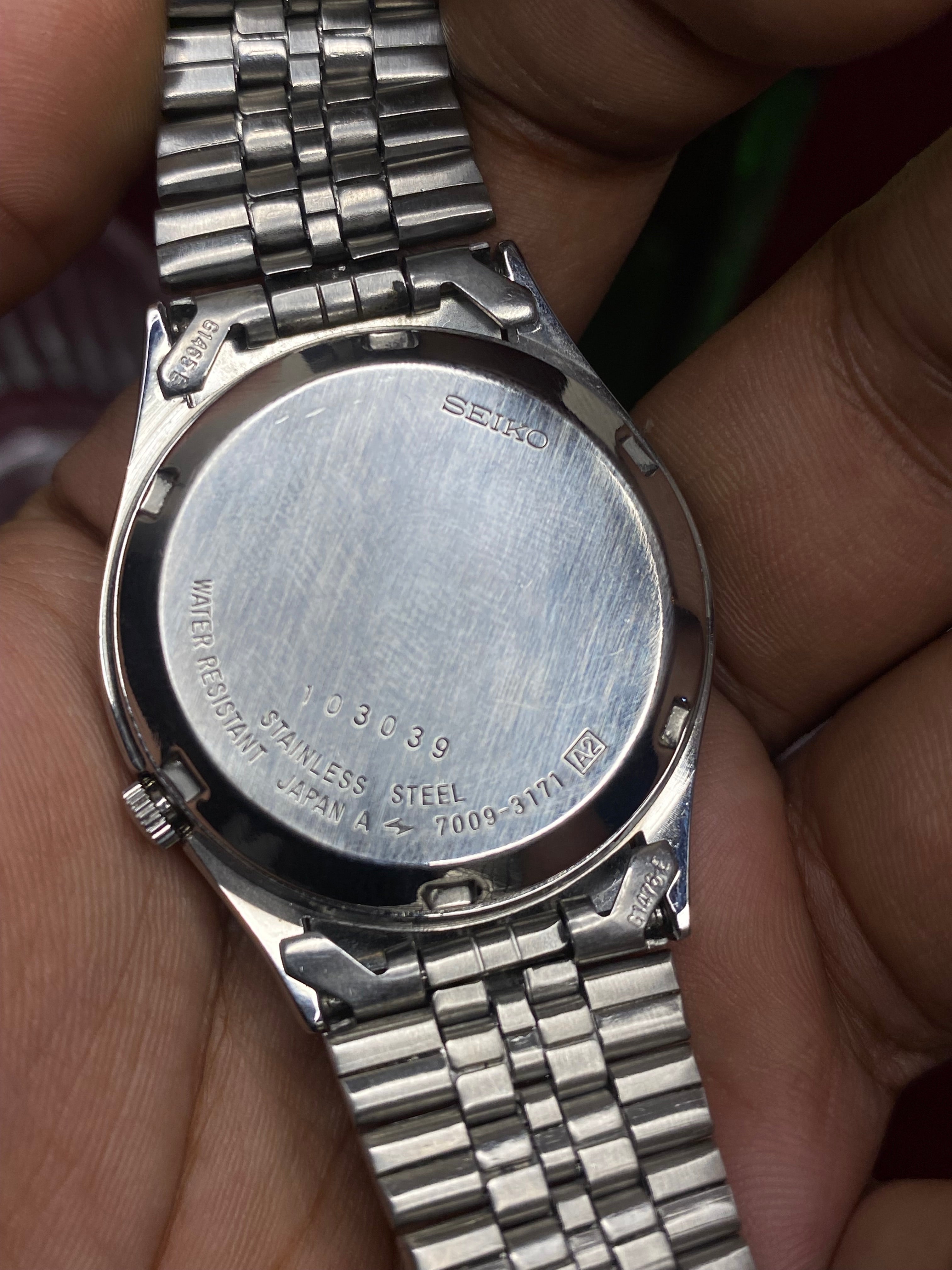 Seiko 5 “Silver Slant” — 7009 Textured Dial Automatic watch.