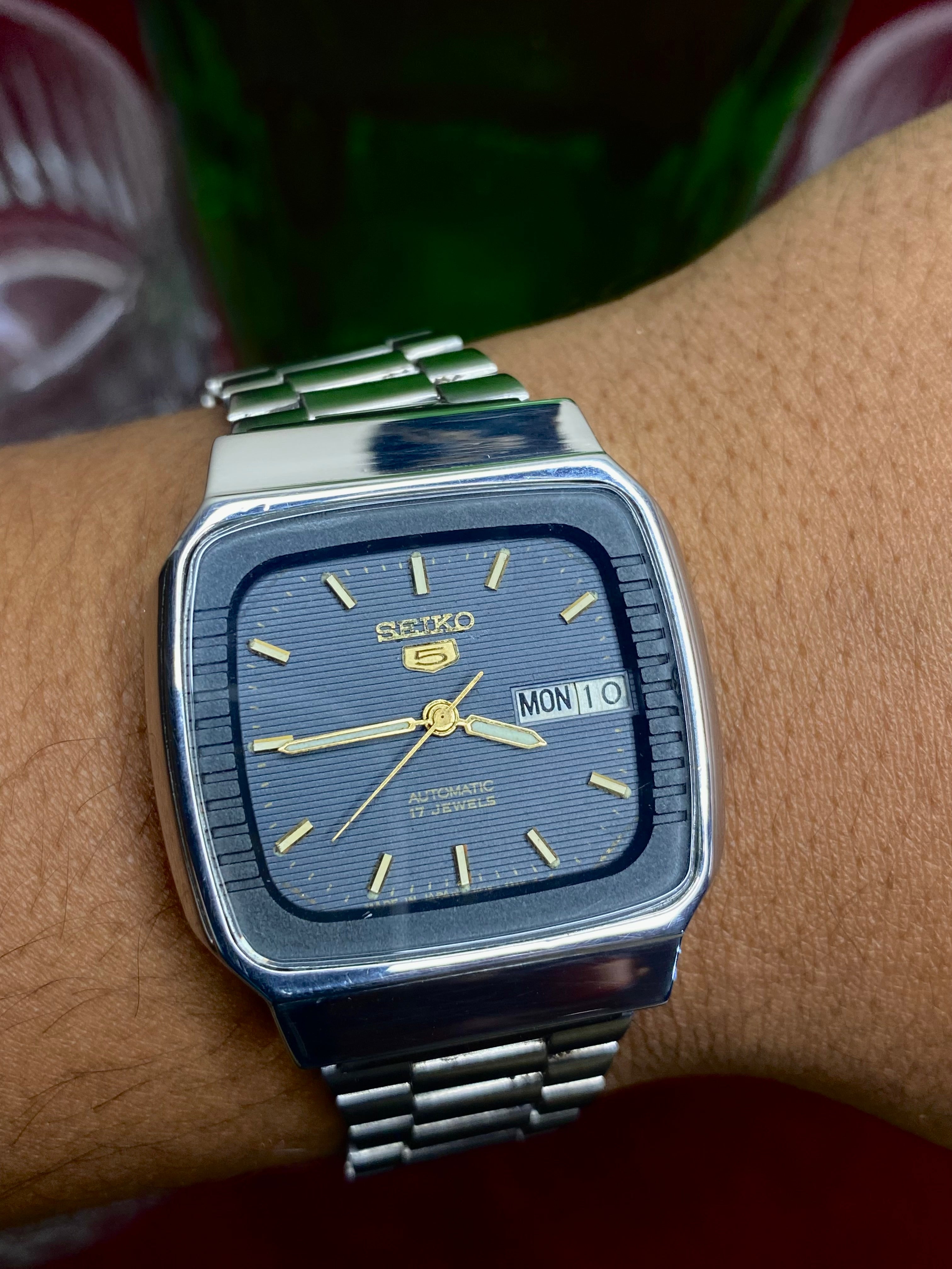 Seiko 5 Automatic — TV-Case Blue Linen Dial | Ref 7009-596K.