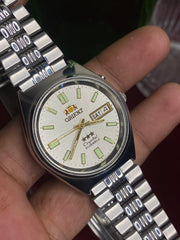 Orient Three Star — Silver Sunburst Dial | 38mm All-Steel Japanese Automatic Watch.