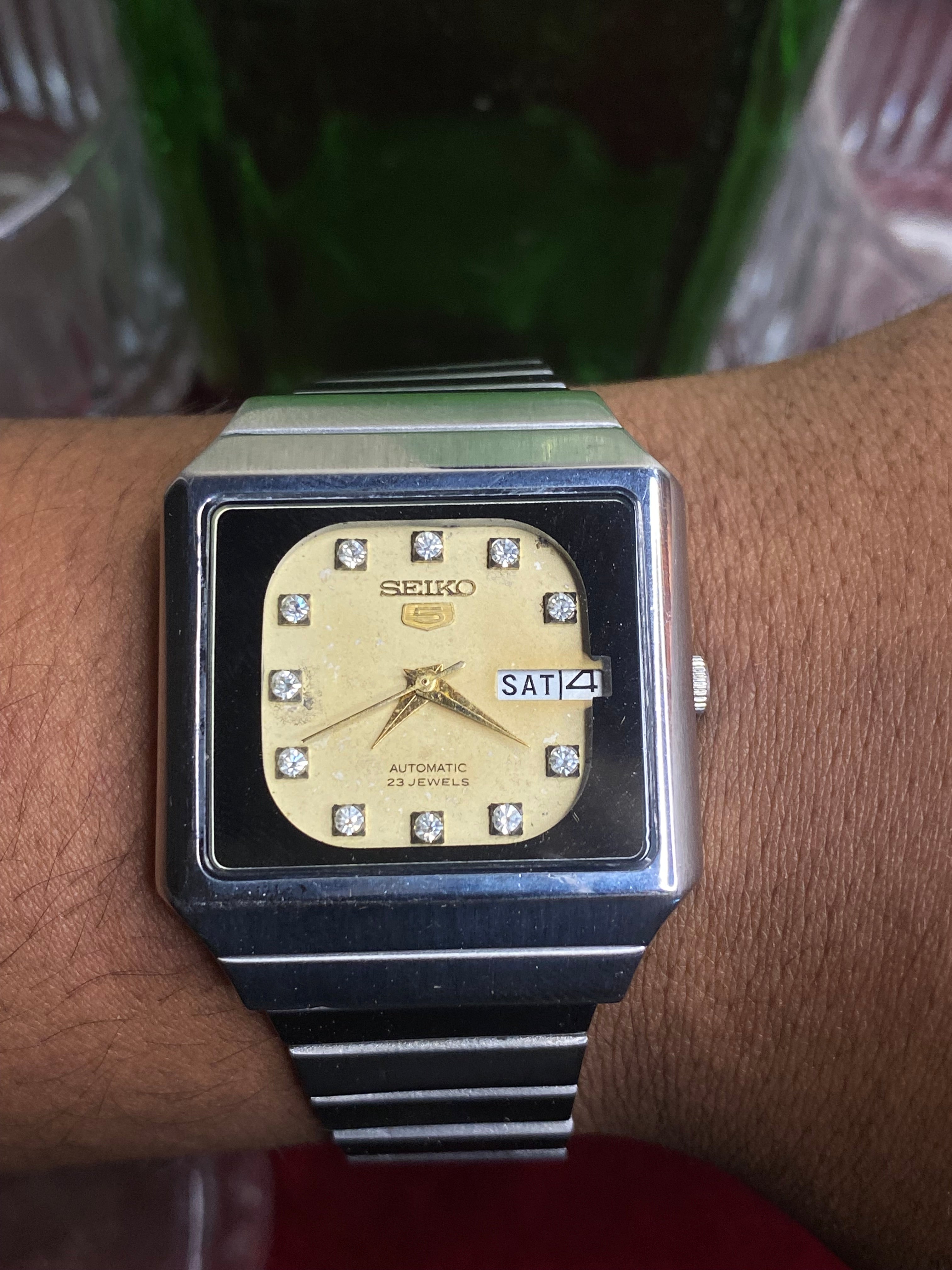 Seiko 5 “Zamana” — 1984 TV-Case Automatic | Cream & Crystal Watch.