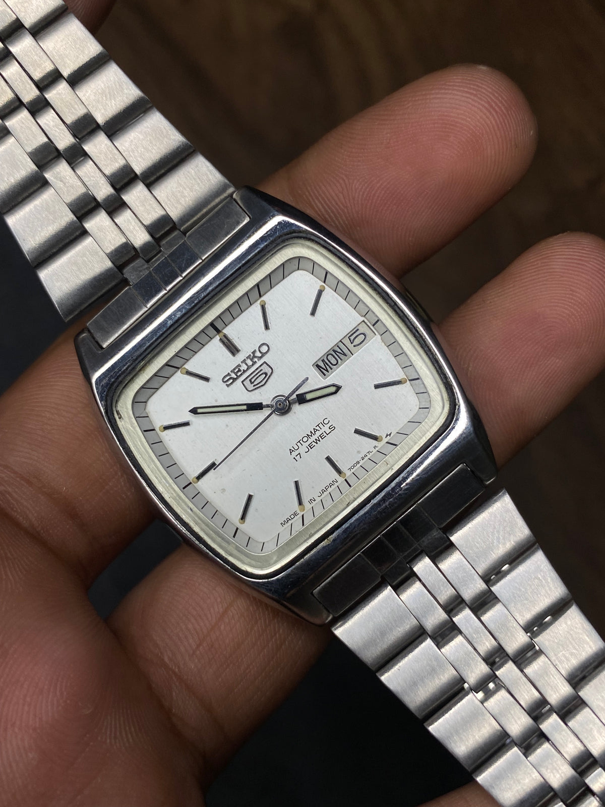 Super Rare Seiko 5 Tv Shaped White Dial Watch.