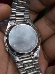 Seiko 5 “Grey Linen” — 7009 Textured Dial Automatic watch.