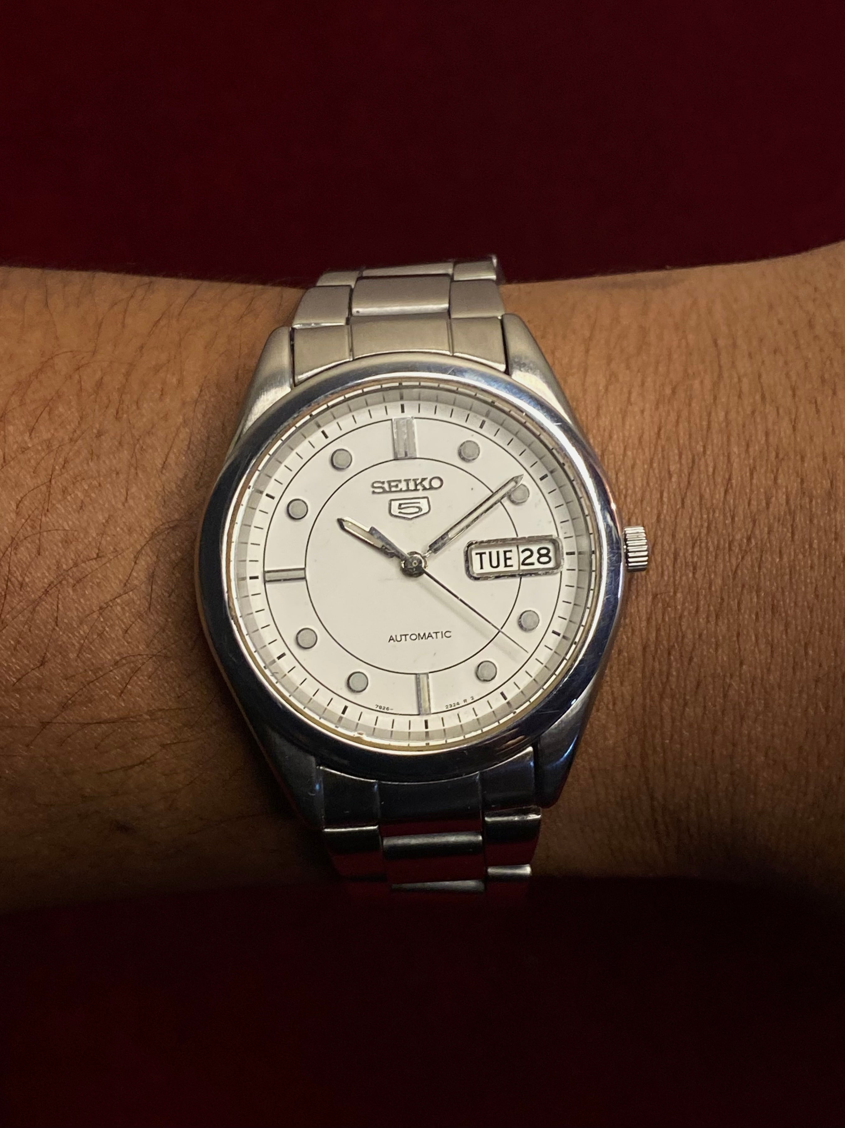 Seiko 5 SNX999 Automatic — White Dial with Concentric Ring Layout | Ref. 7S26-00X0 | Exhibition Caseback | 38mm
