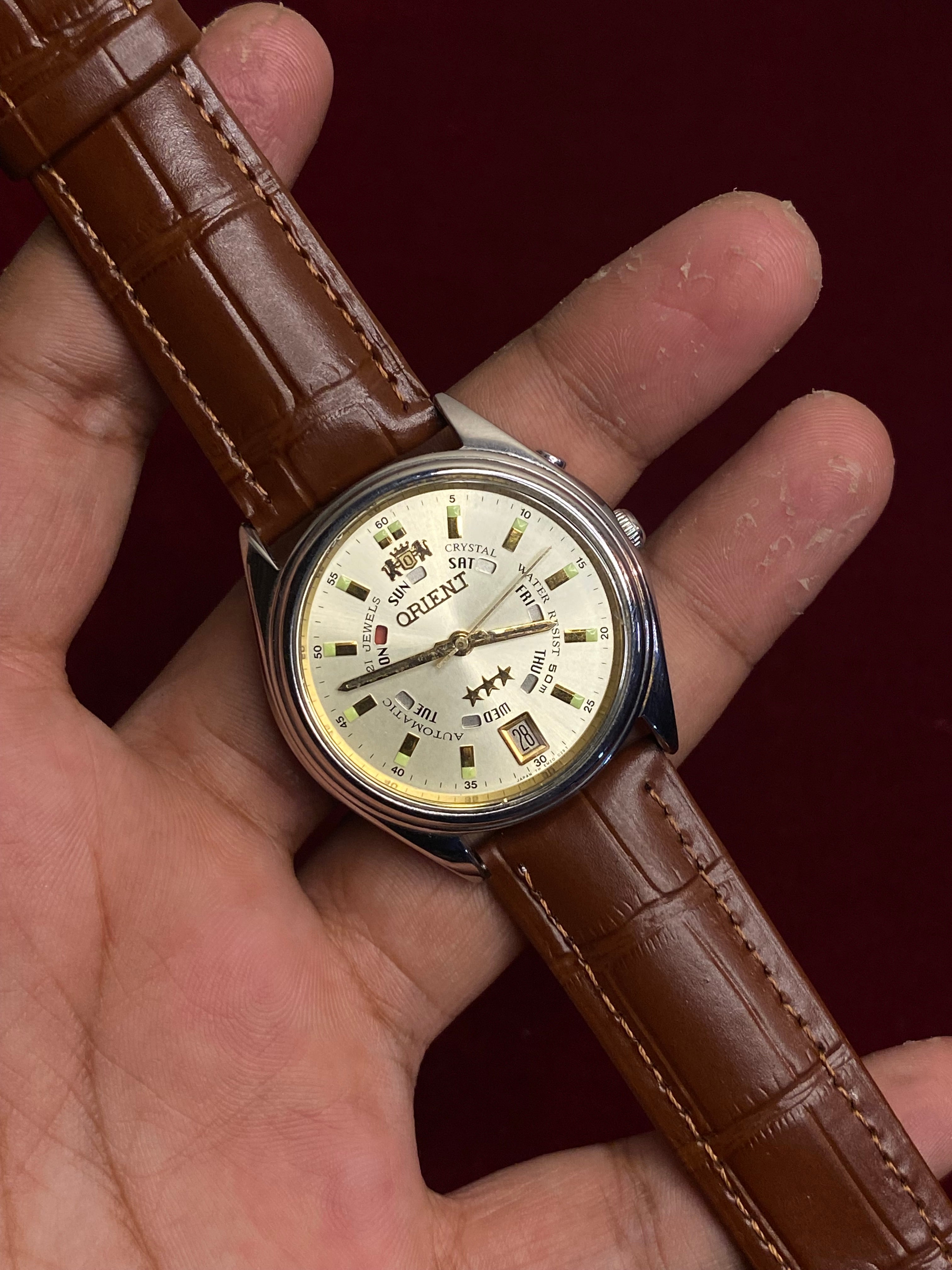 Orient 3-Star Crystal Automatic — Champagne Dial, Rotating Day Ring | Ref. EM5J-A0 | 21 Jewels | 38mm