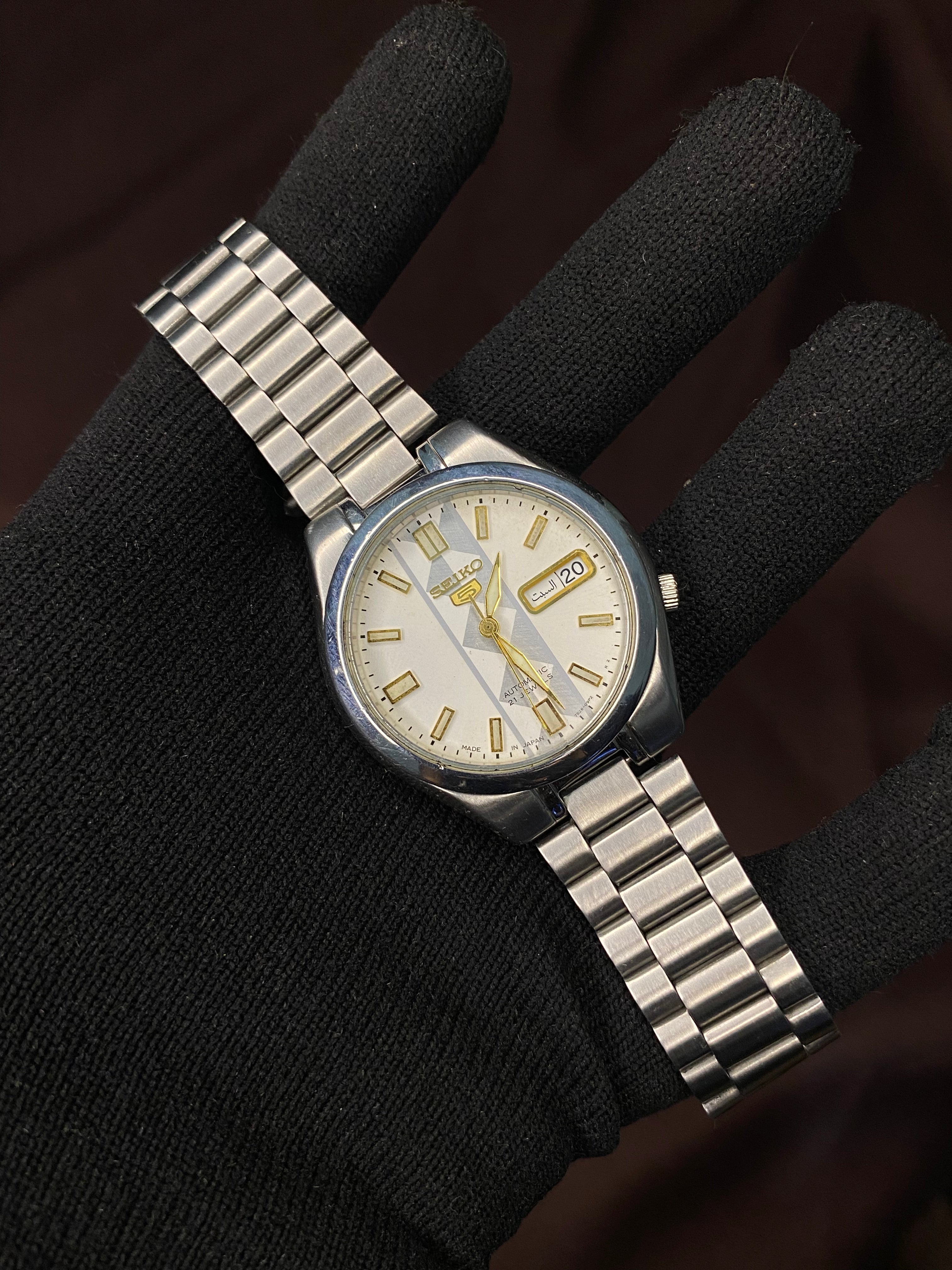 Seiko 5 Silver White Textured Watch with Transparent Back