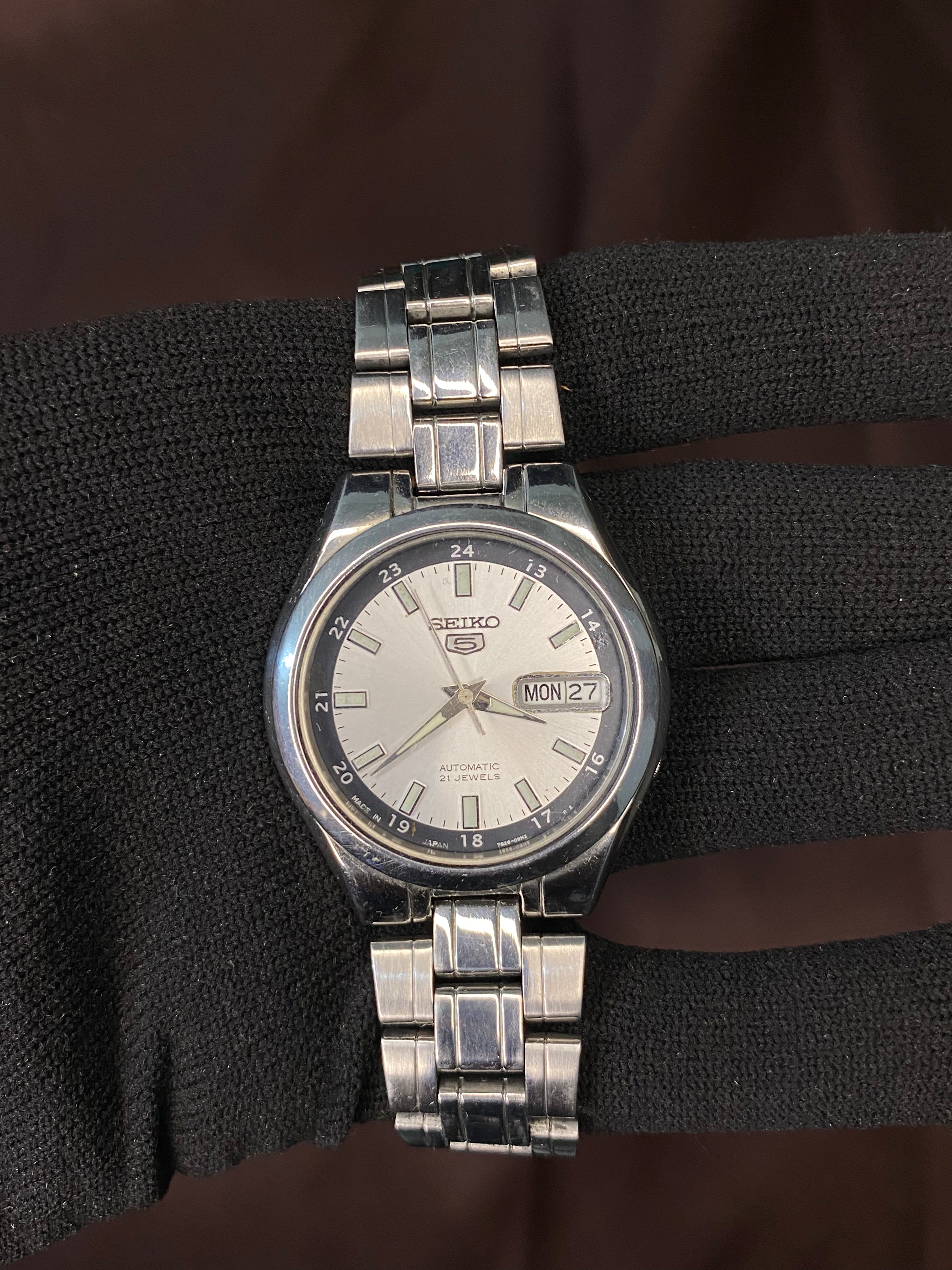 Pristine Seiko 5 SNKG19 Panda Dial Watch