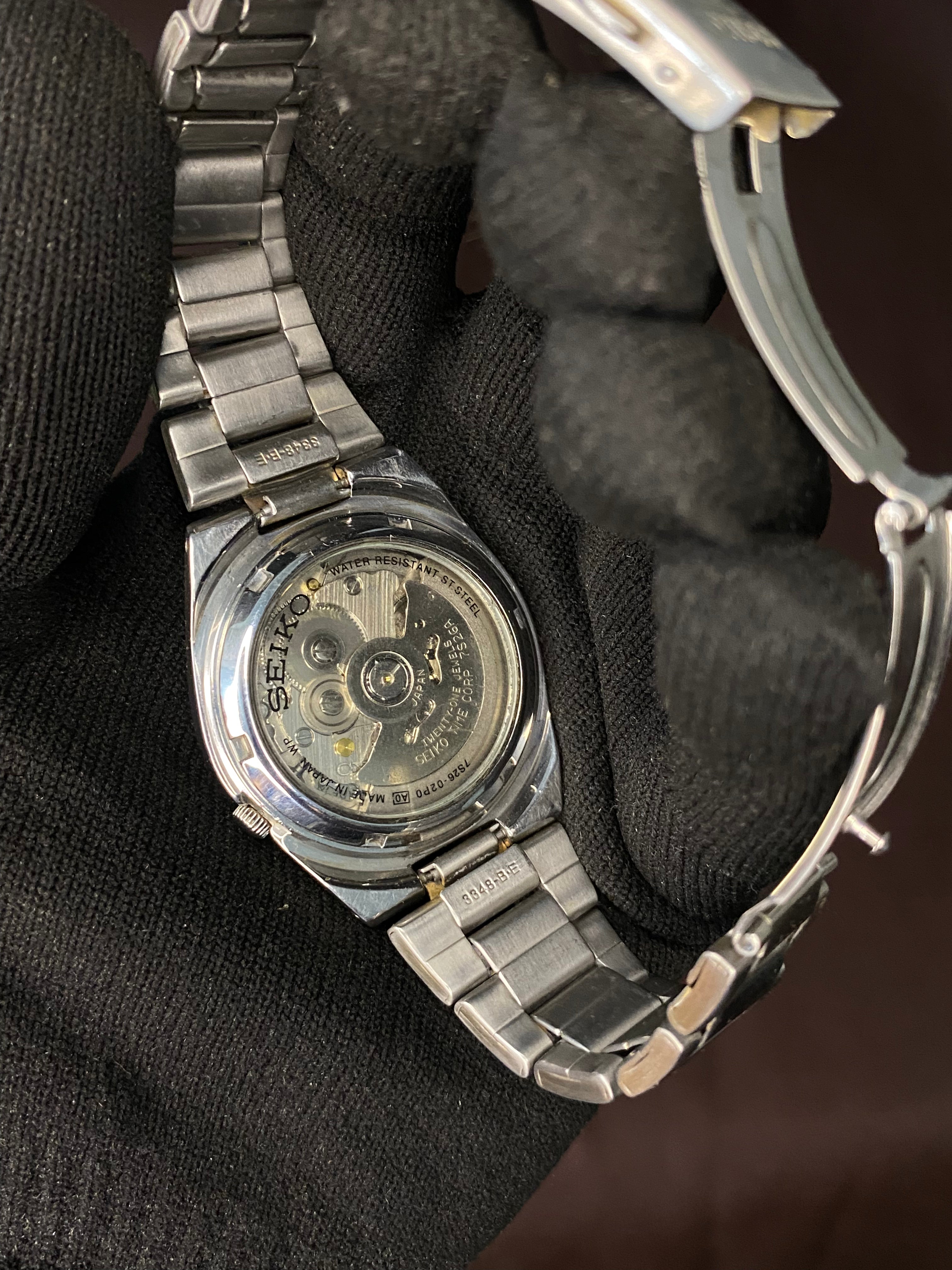 Seiko 5 Sunburst Golden Dial Watch