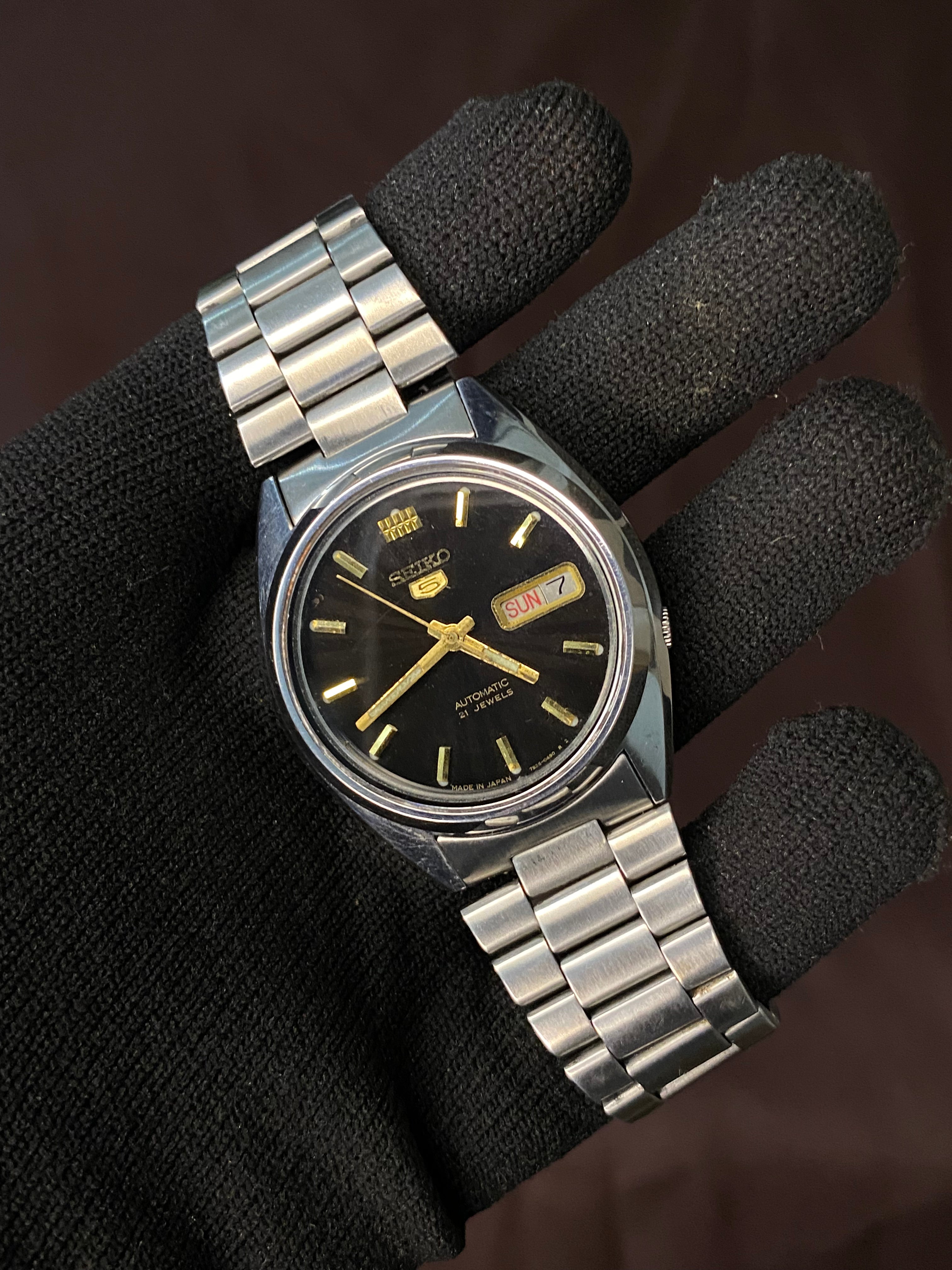 Seiko 5 Black Textured Sunburst  Dial Watch with Golden points