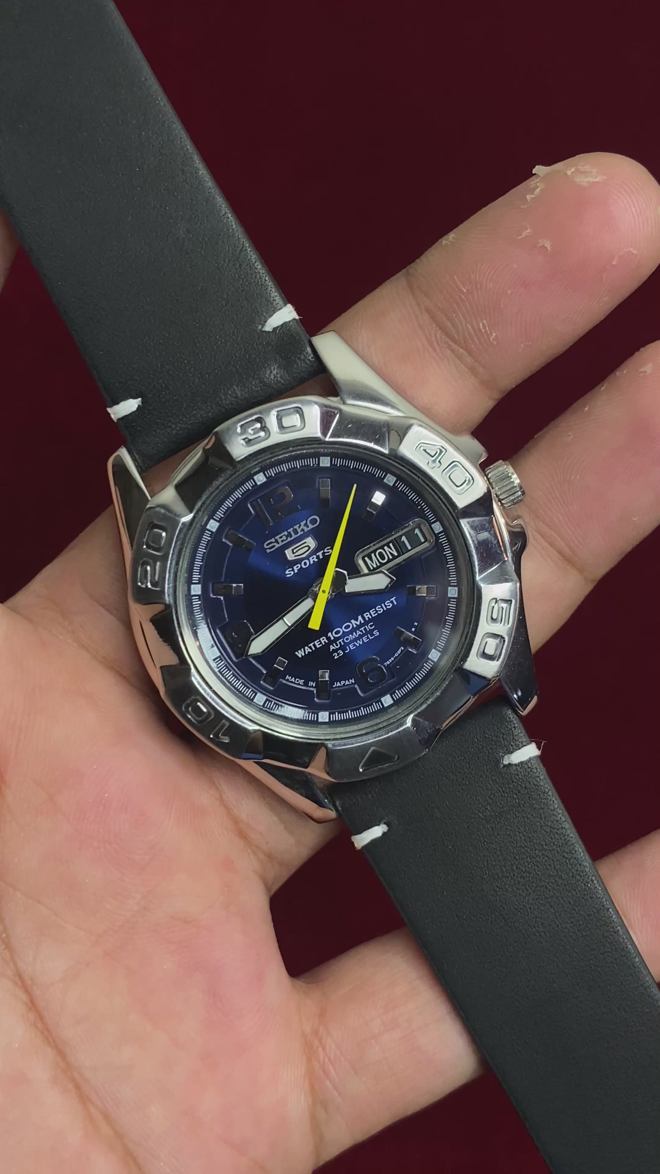 Seiko 5 Sports — "Blue Explorer",23 Jewels, 100m | Ref. 7S36-02L0 | Exhibition Caseback | 41mm.