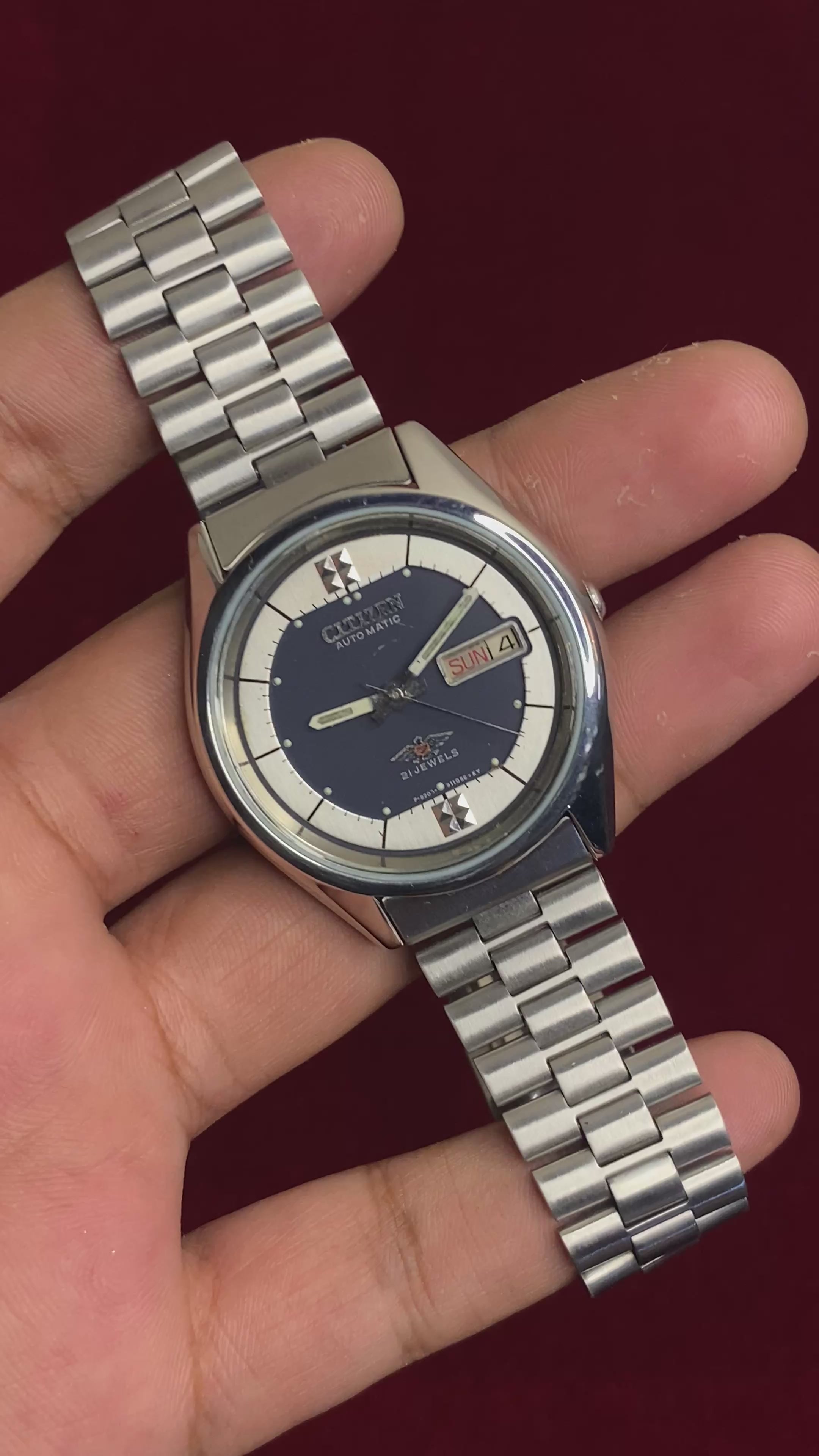 Vintage Citizen Eagle 7 — Navy Blue Two-Tone Dial | Ref. 4-285875 KT | Cal. 8200 | 38mm.