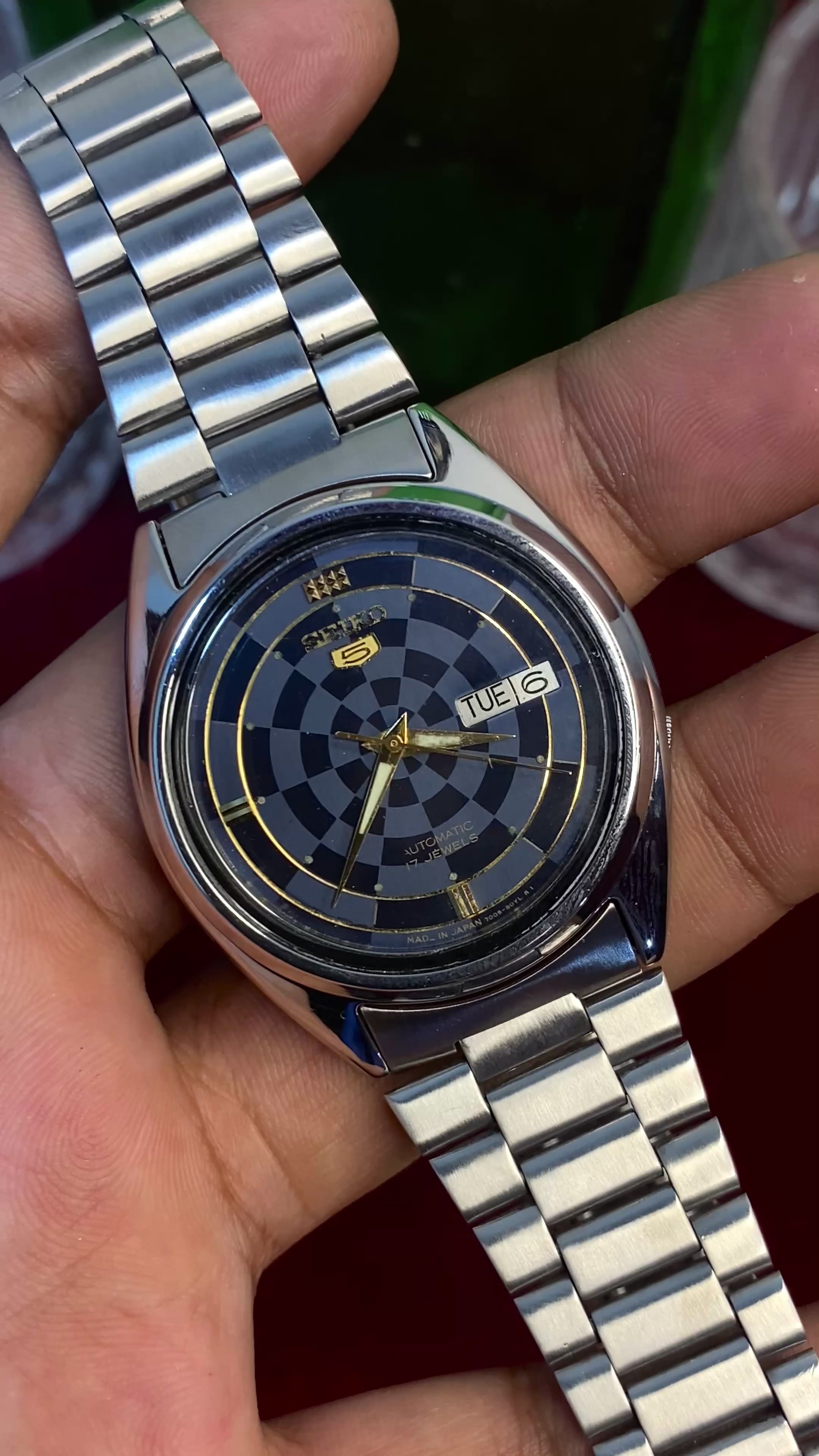 Seiko 5 Automatic — Blue Dartboard Dial Watch | Ref 7009-3041.