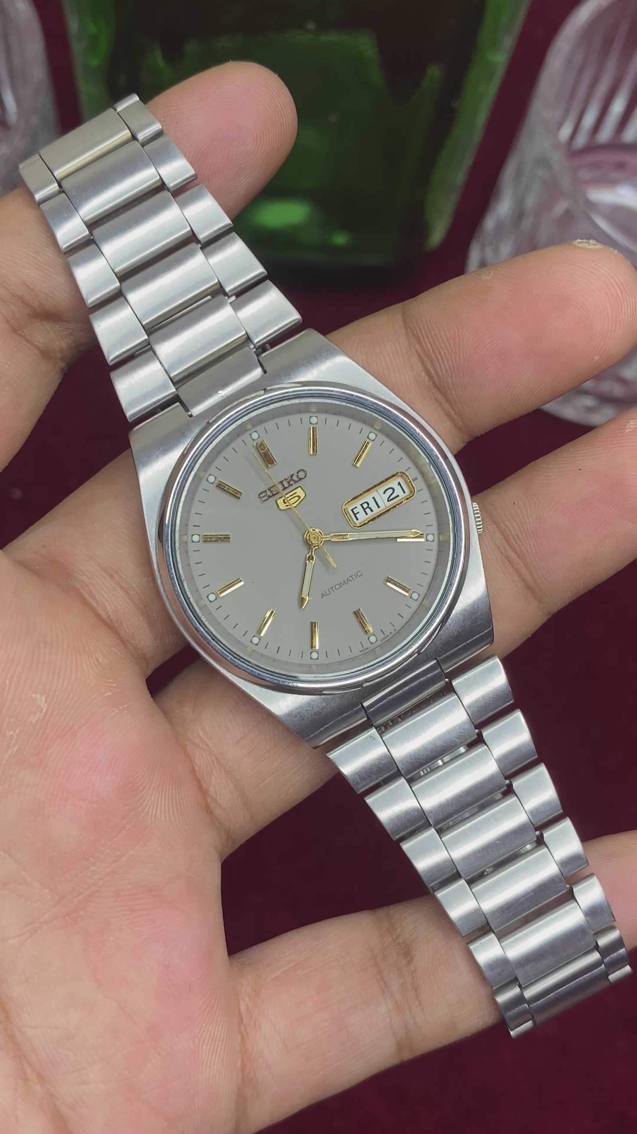 Seiko 5 — Clean Silver-Grey Dial | 38mm Japanese Automatic Watch.