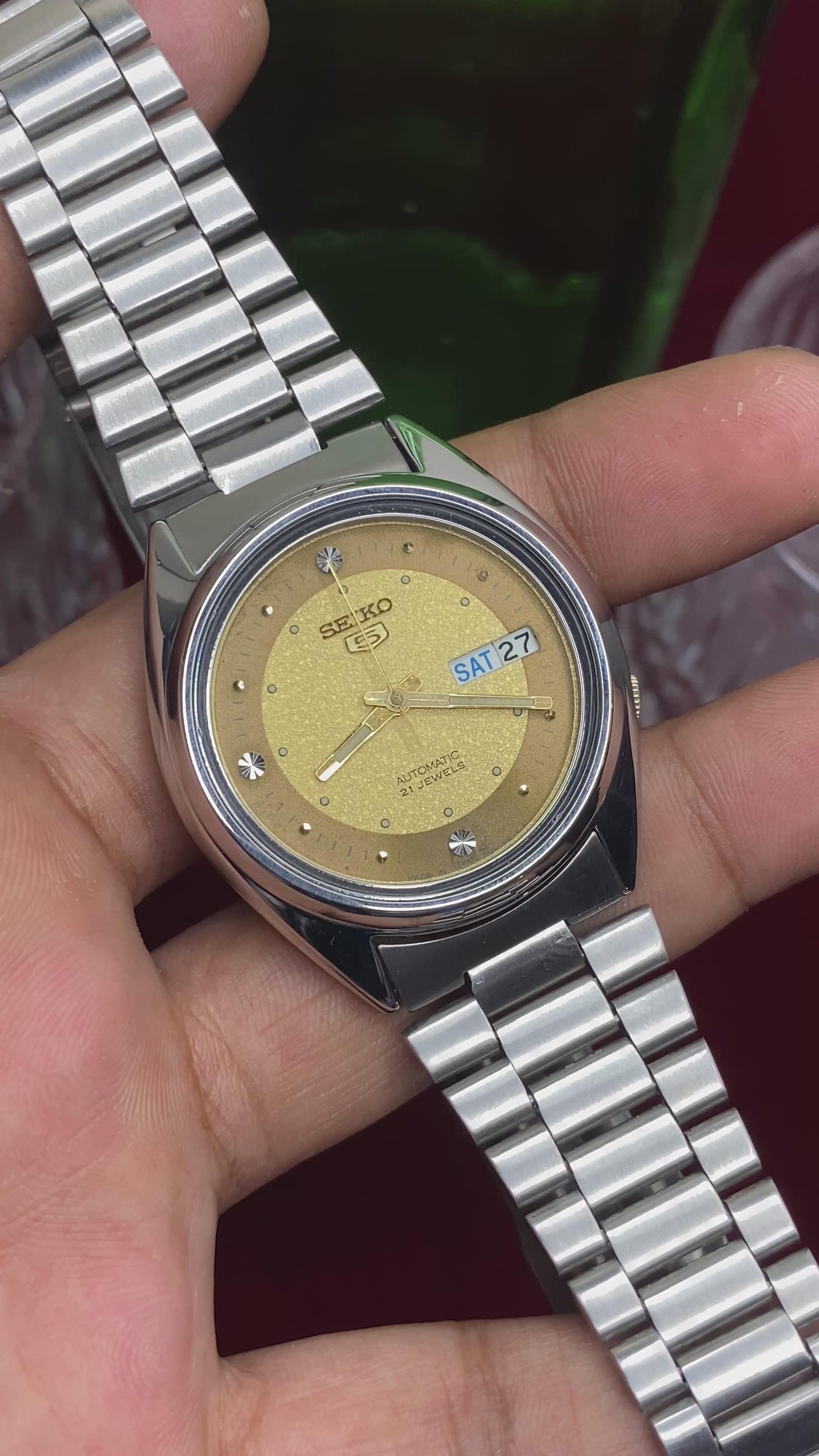 Seiko 5 “Gold Standard” — 7S26 Champagne Dial Exhibition Automatic watch.