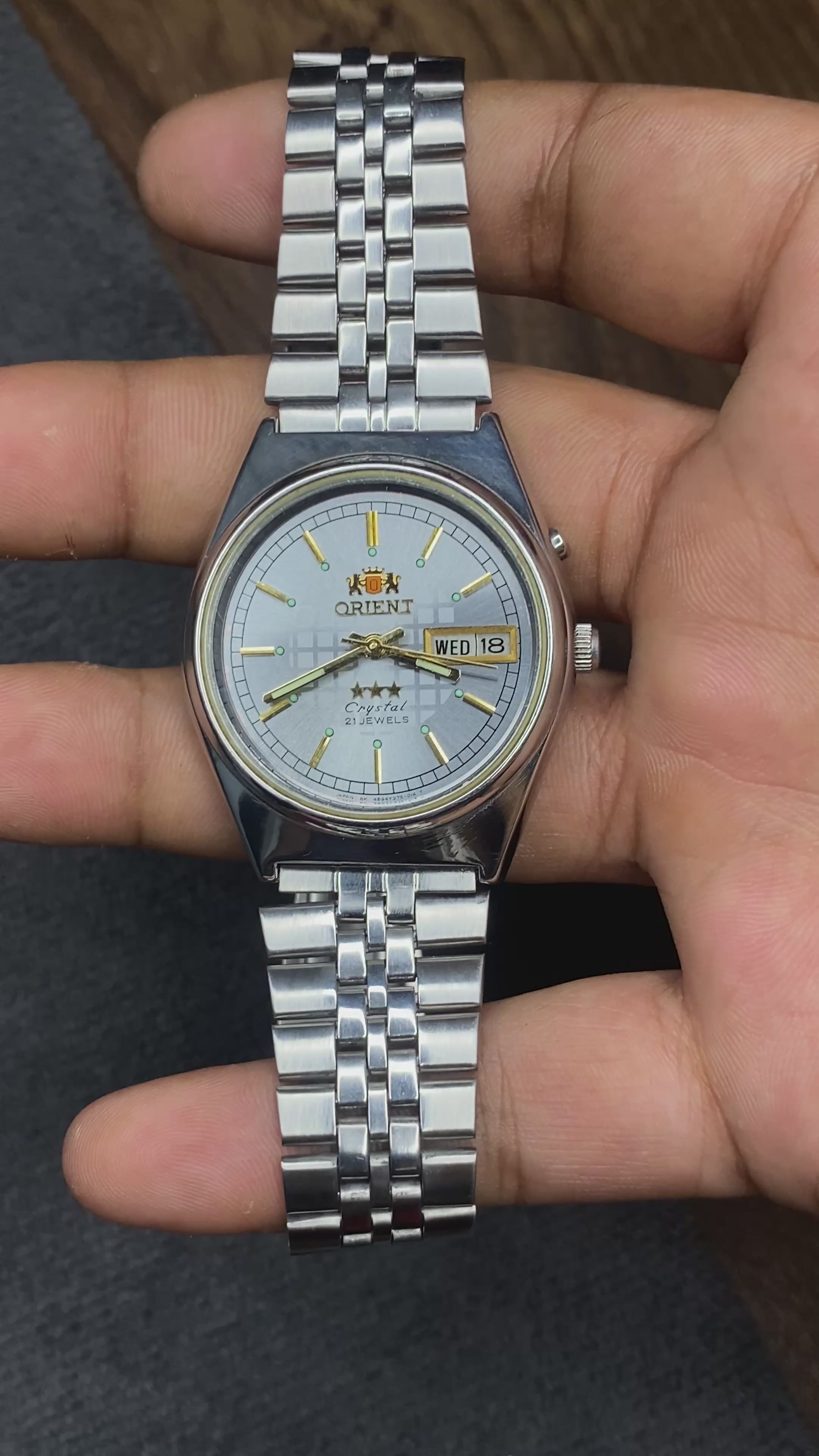 Orient Tri-Star — Silver Sunburst Checkered Dial | 37mm Japanese Automatic Watch.