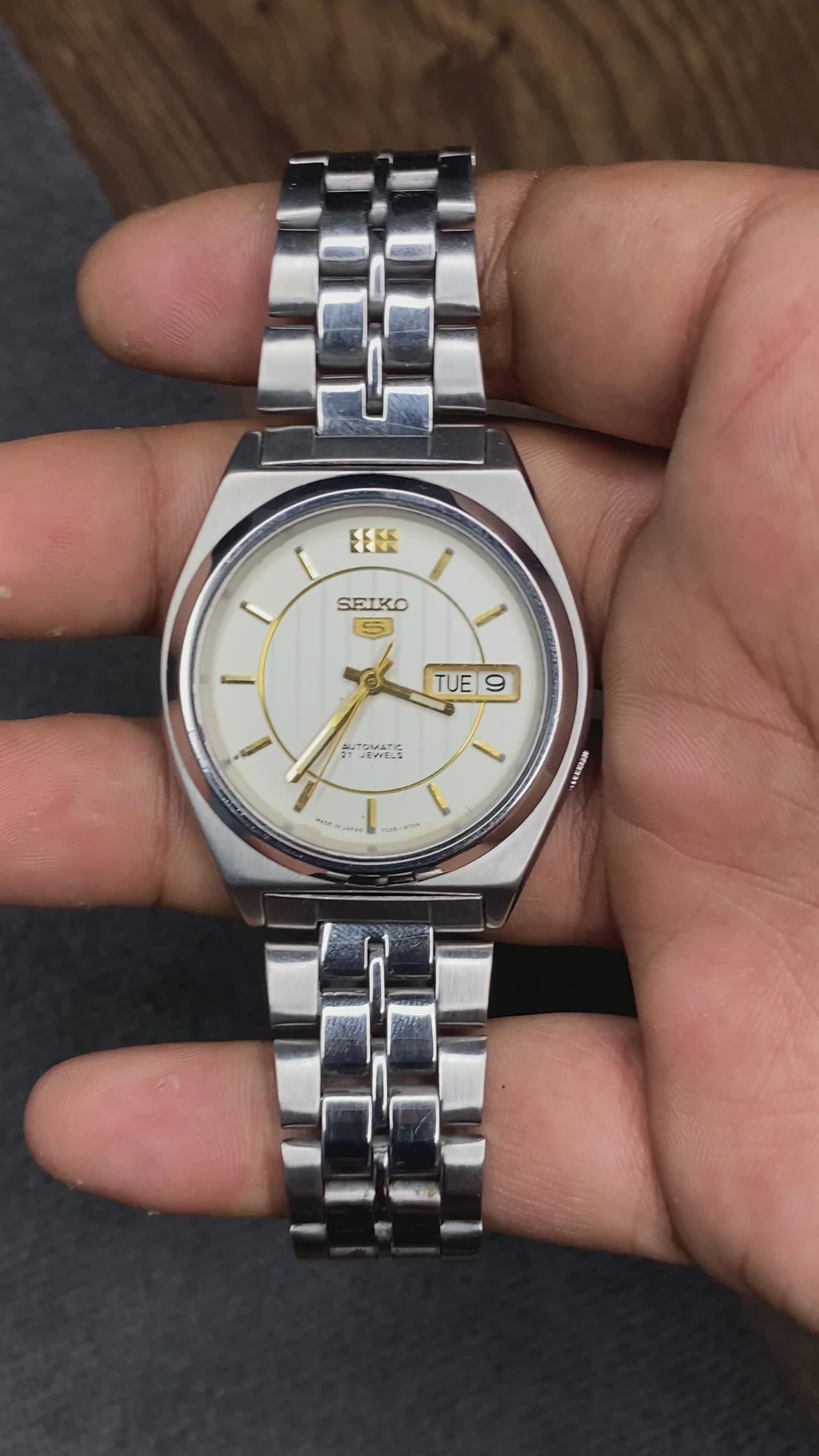 Seiko 5 — White Textured Dial | 38mm Japanese Automatic Watch.