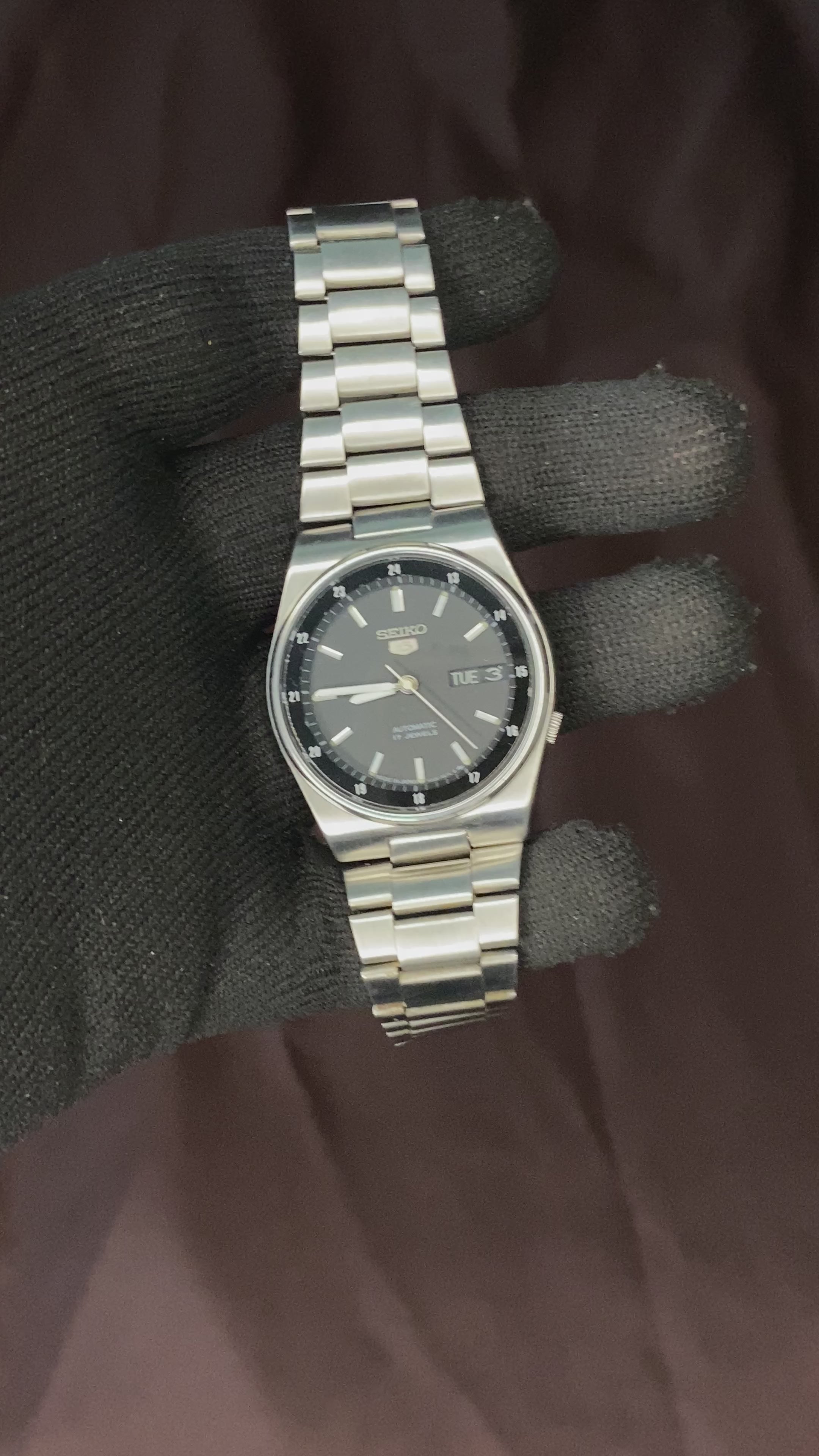 Seiko 5 Grey Railway Time Watch