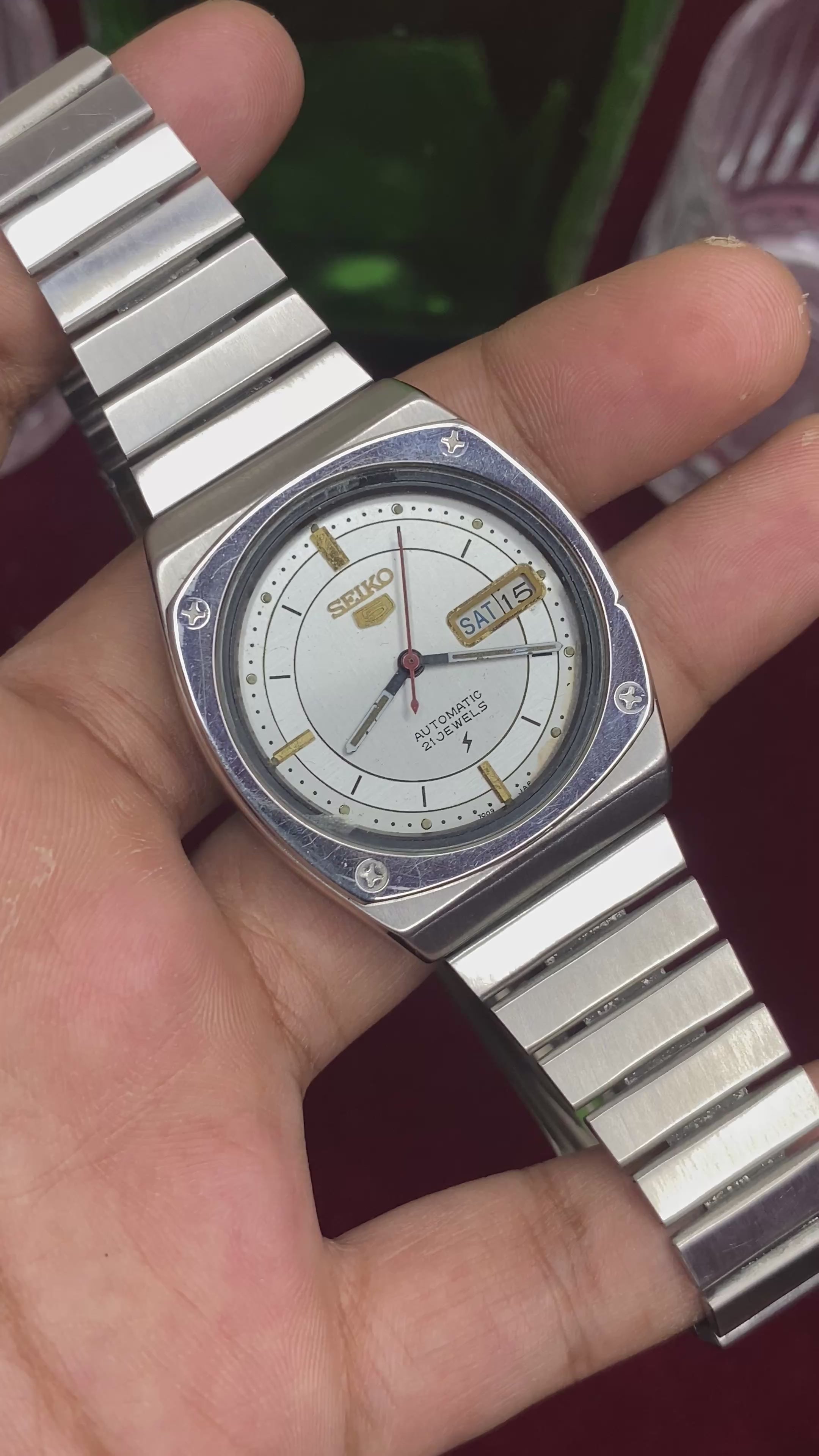 Seiko 5 “Red Line Sport” — 7009 Screw-Bezel Automatic Watch.