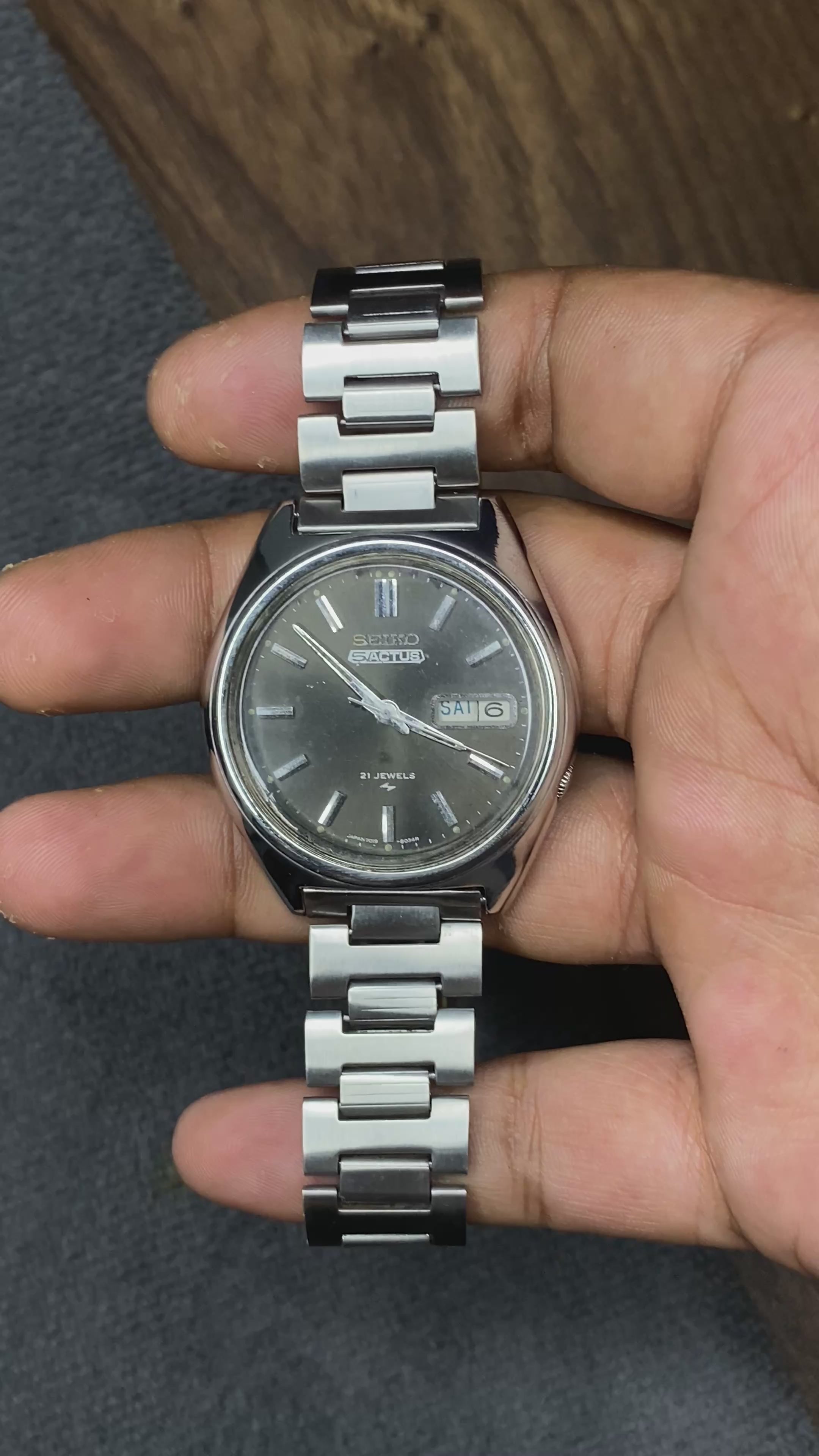 Super Rare Vintage Seiko Actus Grey Sunburst Dial Watch.