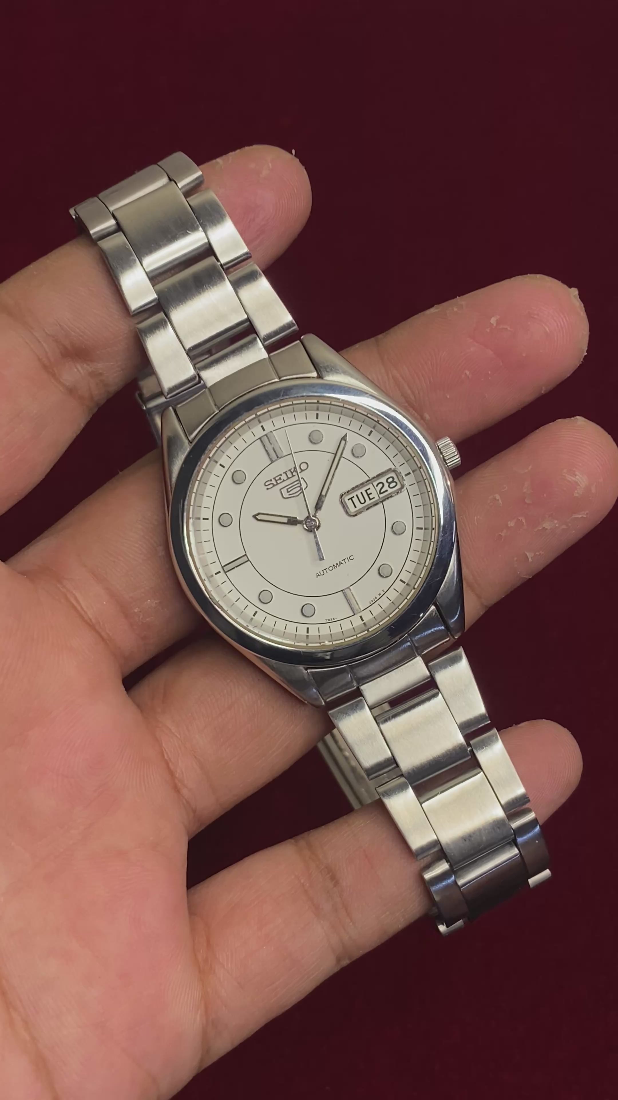 Seiko 5 SNX999 Automatic — White Dial with Concentric Ring Layout | Ref. 7S26-00X0 | Exhibition Caseback | 38mm