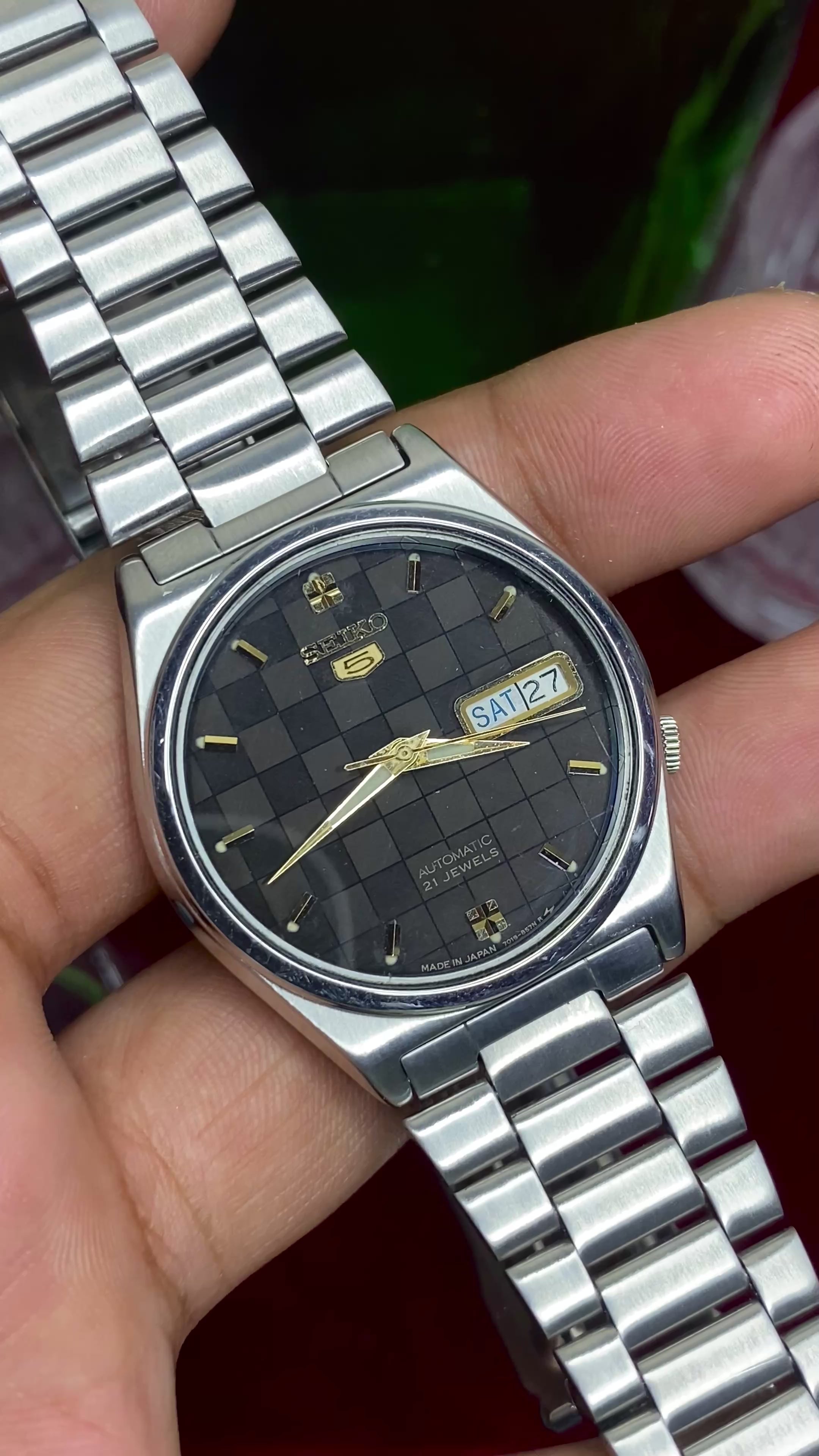 Seiko 5 Automatic — Checkerboard Textured Dial watch | Ref 7019-8180