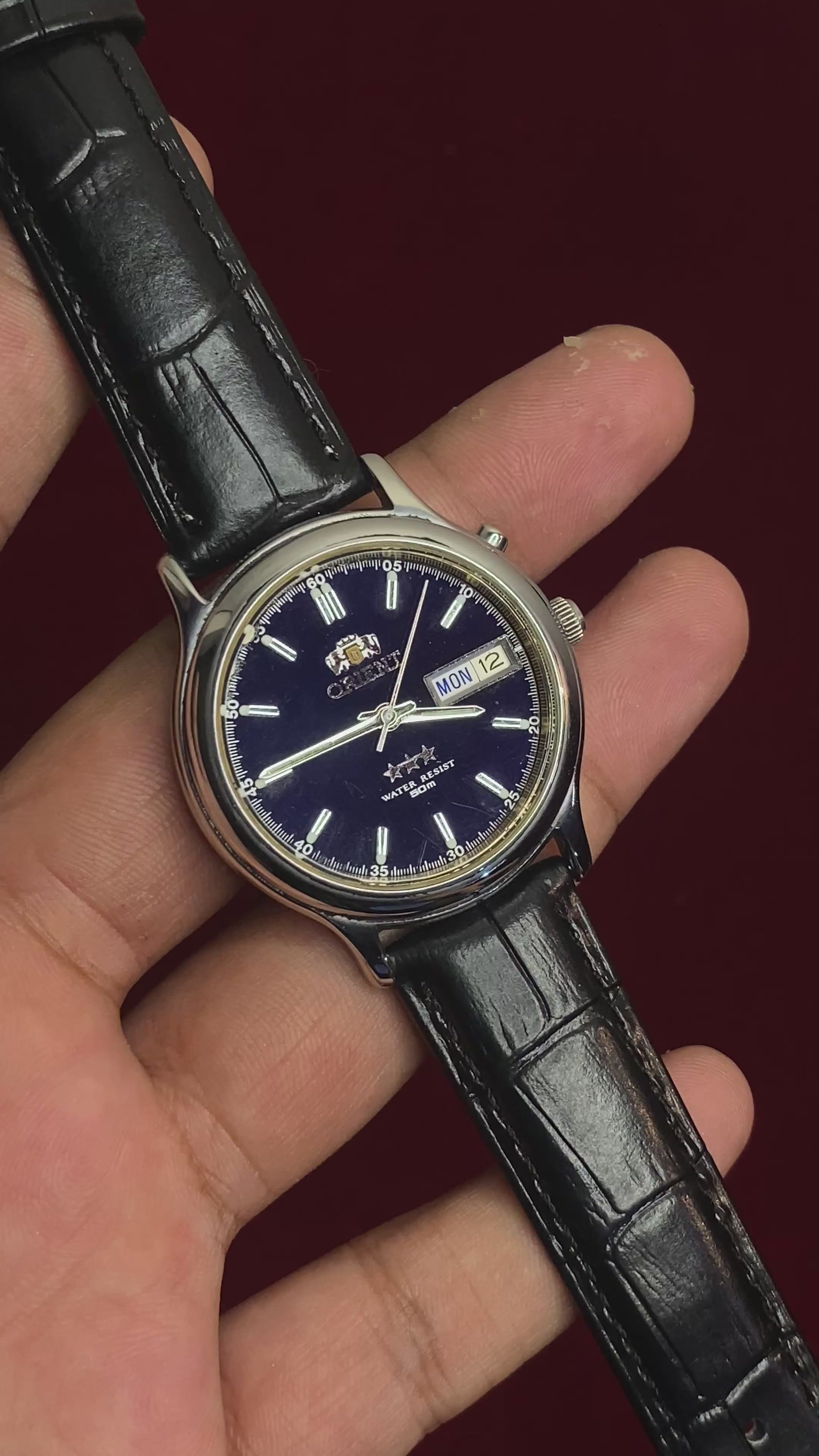 Orient 3-Star Automatic — Blue Sunburst Dial, Gold Chapter Ring | Ref. EM68-C0 | 38mm.
