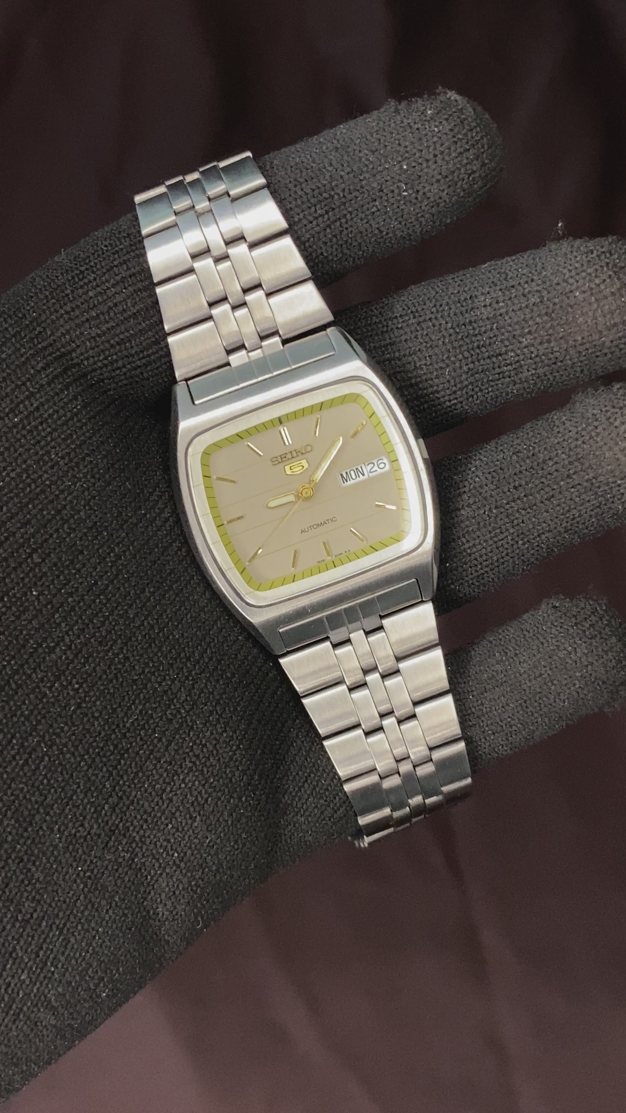 Seiko 5 Sunburst  Grey Tv Dial Watch