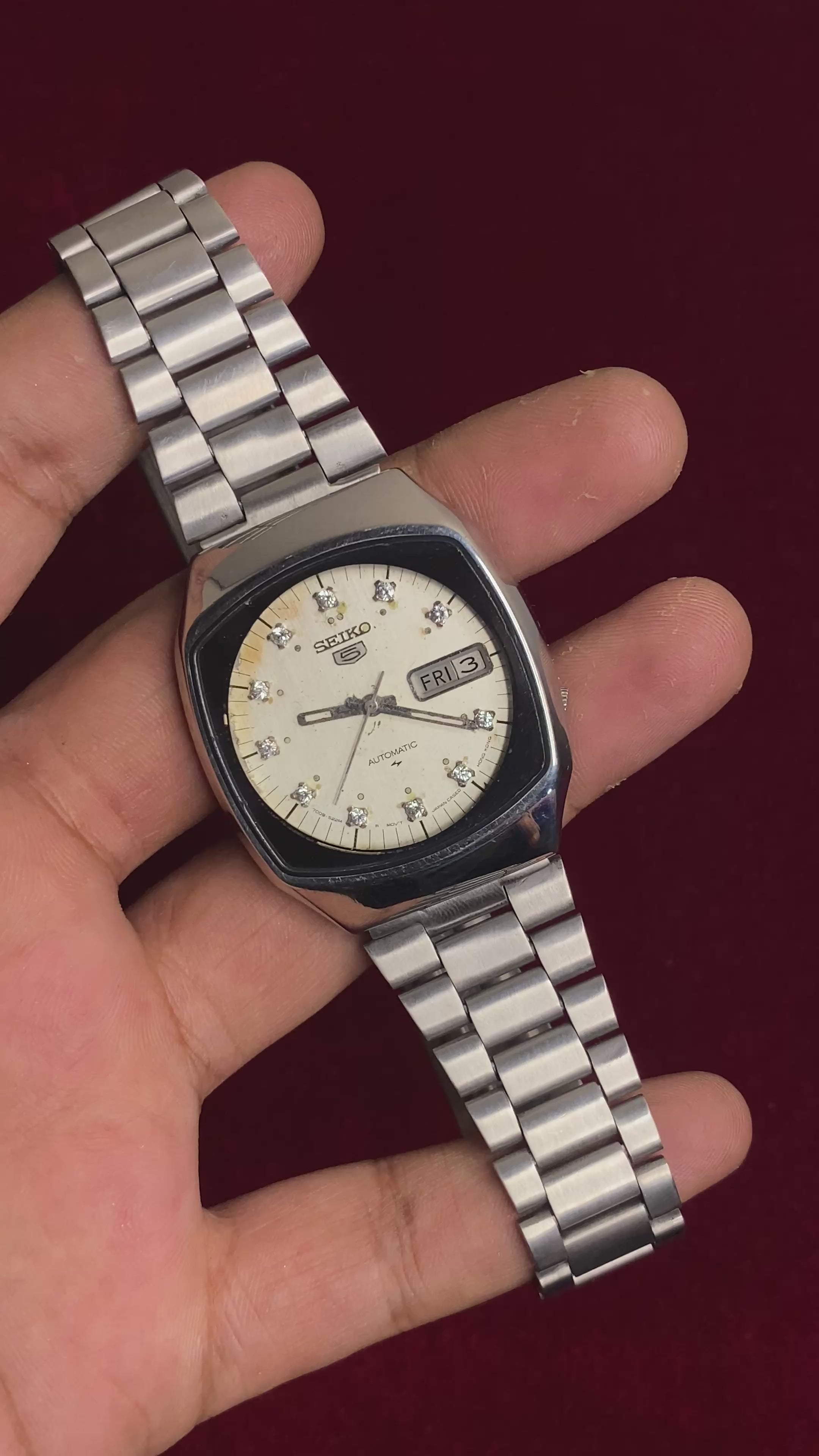 SEIKO 5 AUTOMATIC — "THE STONE-SET TV" | 38×40MM Silver Crystal-Index Dial Watch | 7009-5200 A1